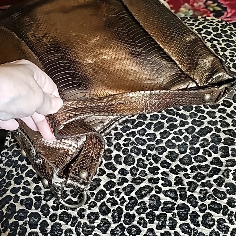 Donald Pliner copper colored leather bag - Picture 6 of 13